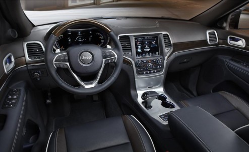 Closer Look: 2014 Jeep® Grand Cherokee Interior Design