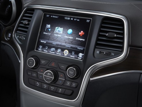 Closer Look: 2014 Jeep® Grand Cherokee Interior Design